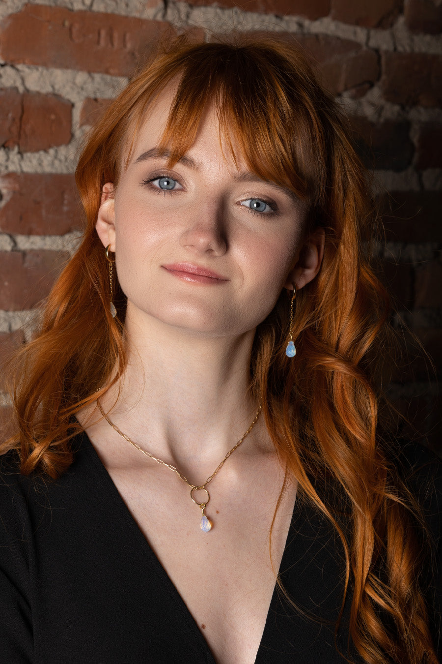 Kolczyki z kamieniem księżycowym