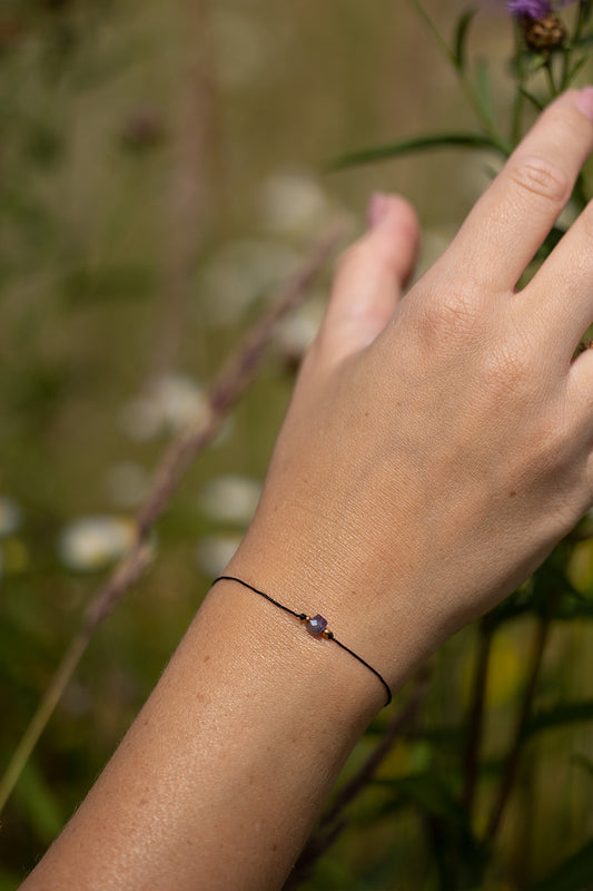 Bransoletka z kamieniem spokoju i wyciszenia