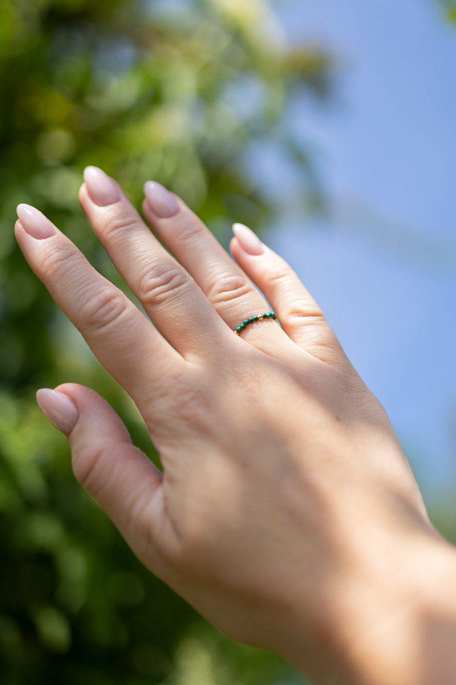 Pierścionek elastyczny z malachitem
