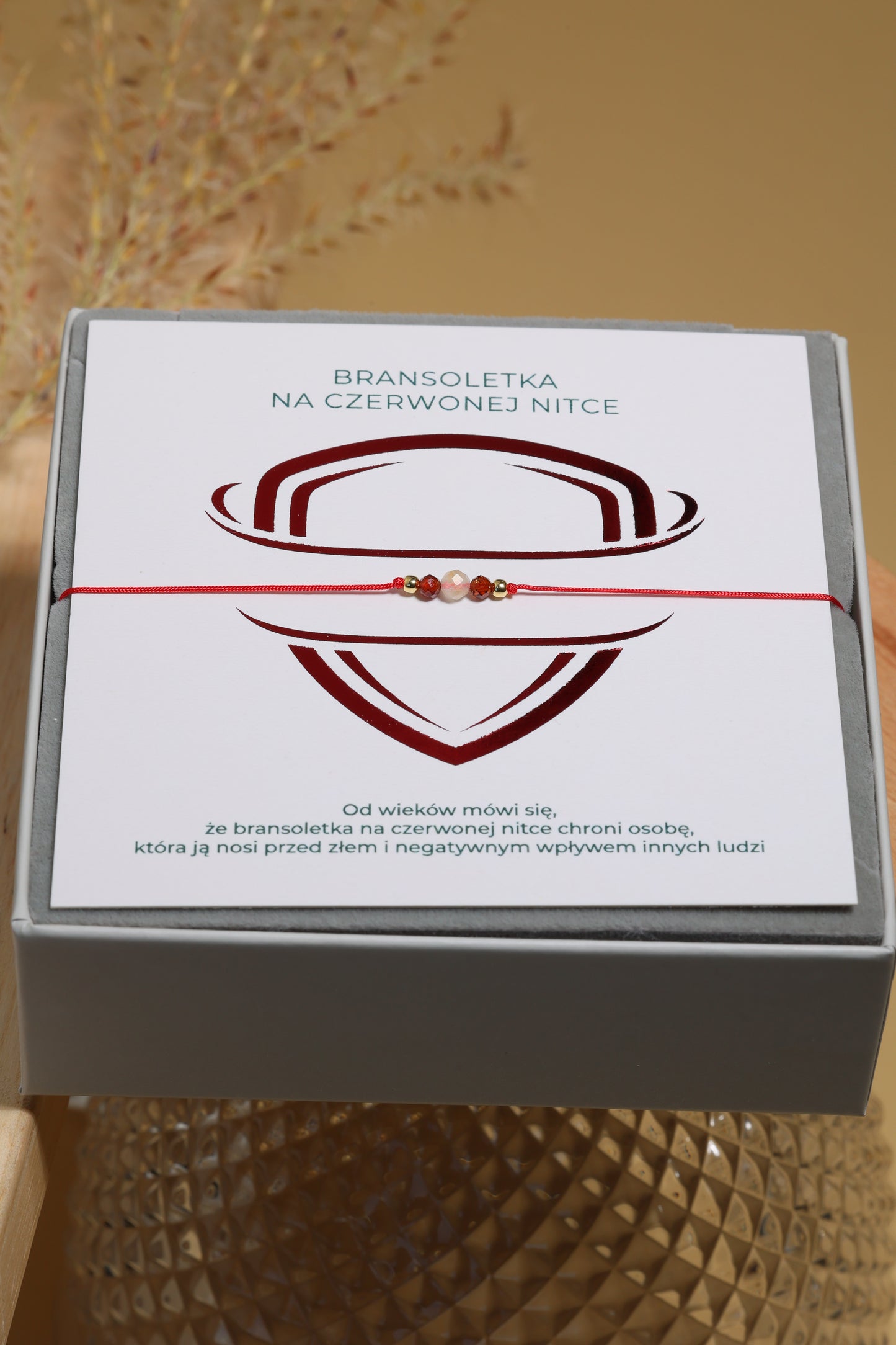 Bransoletka cytryn i granat na czerwonej nitce