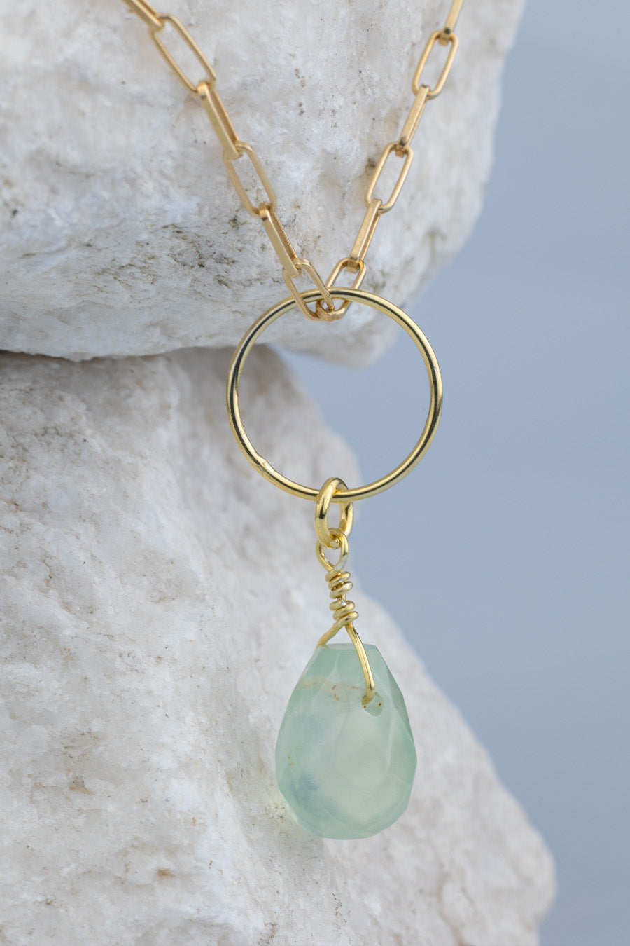 Naszyjnik frenit kropla