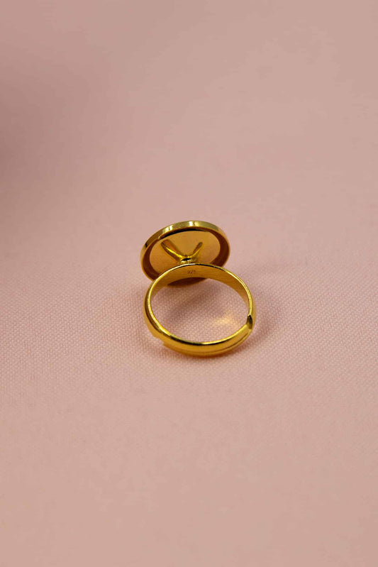 Pierścionek regulowany z ciemnozielonym chryzoprazem